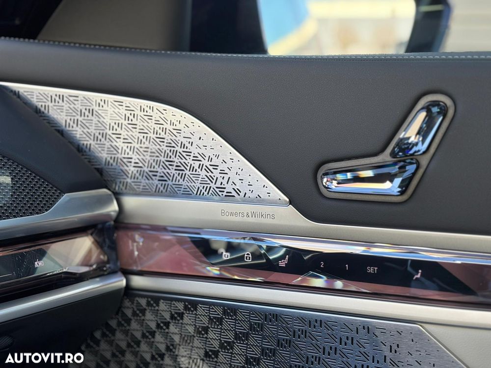 BMW Seria 7 750e xDrive - 15