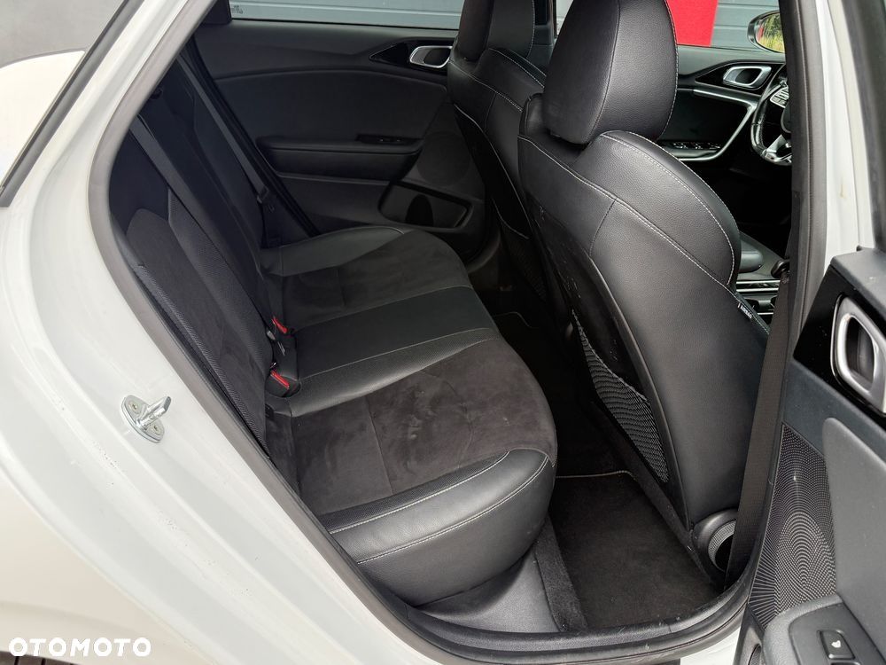 Kia ProCeed 1.4 T-GDI DCT7 OPF GT LINE - 10