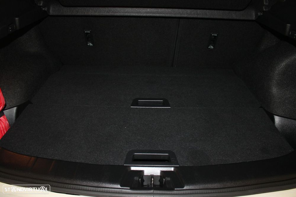 Nissan Qashqai 1.5 dCi N-Connecta Business - 28