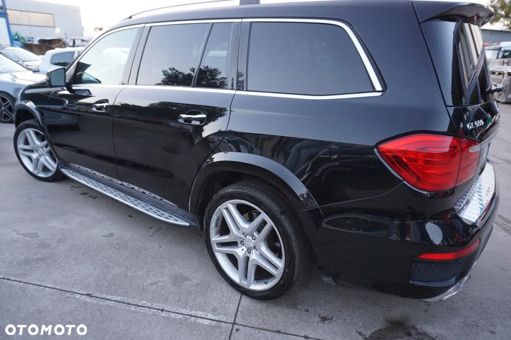 Mercedes-Benz GL - 33