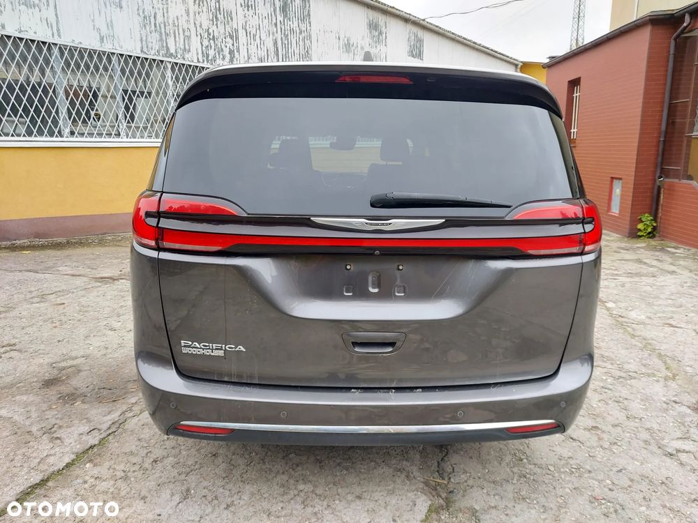 Chrysler Pacifica 2021 photo 3
