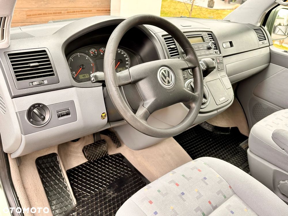 Volkswagen Multivan - 3