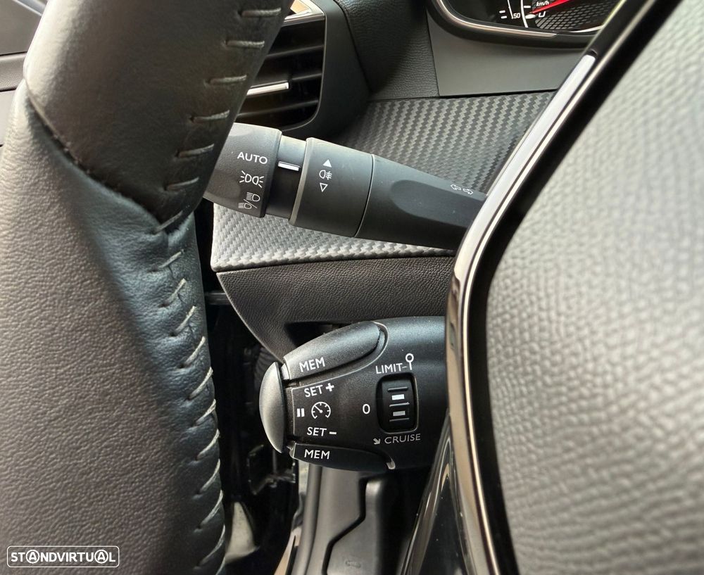 Peugeot 208 1.2 PureTech Active Pack - 13