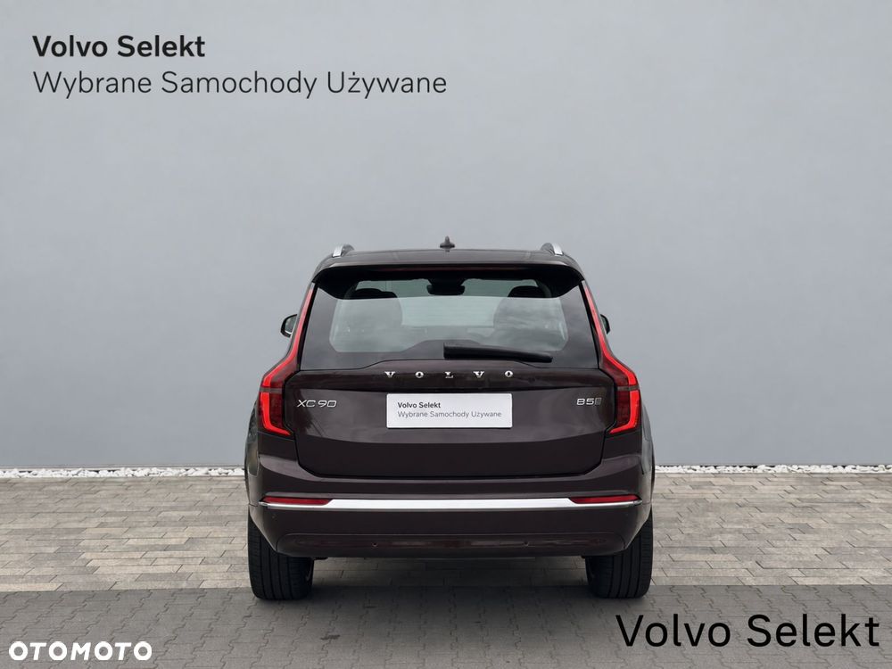 Volvo XC 90 - 9