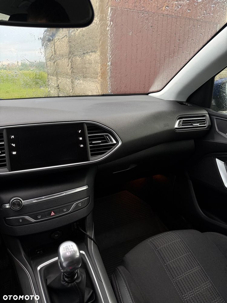 Peugeot 308 2.0 BlueHDi Allure S&S - 16
