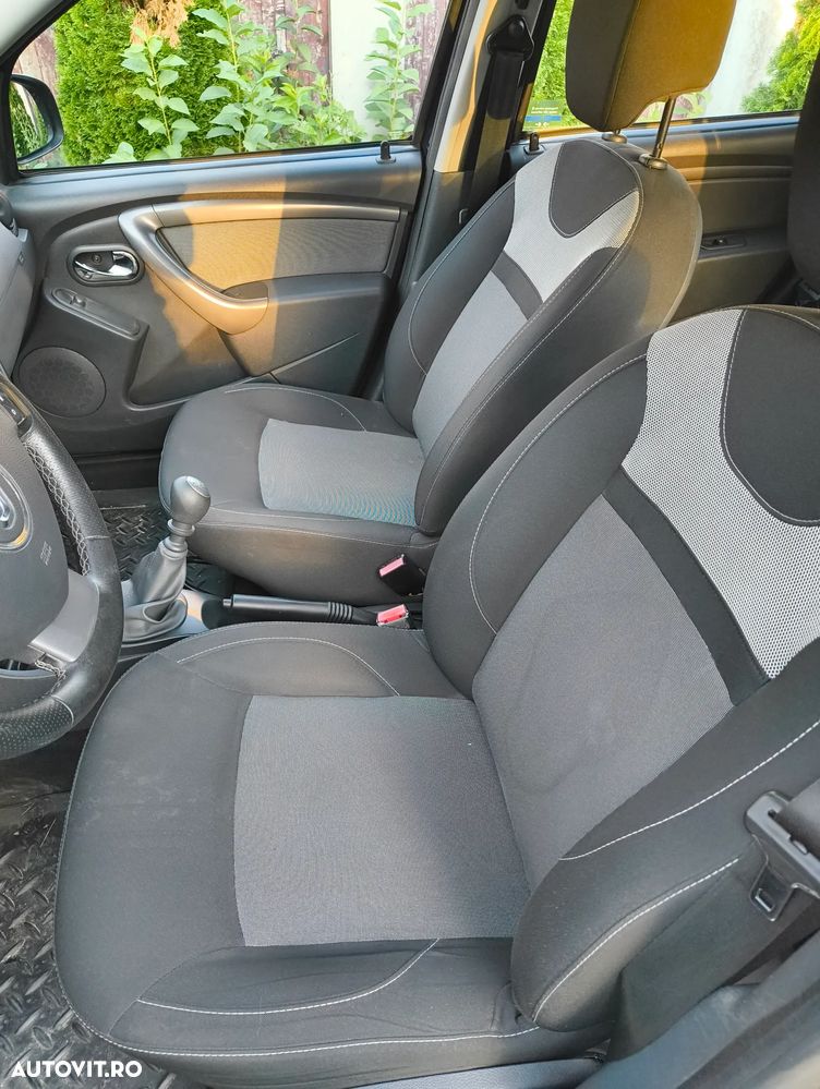 Dacia Duster 1.5 dCi 4x4 Laureate - 16
