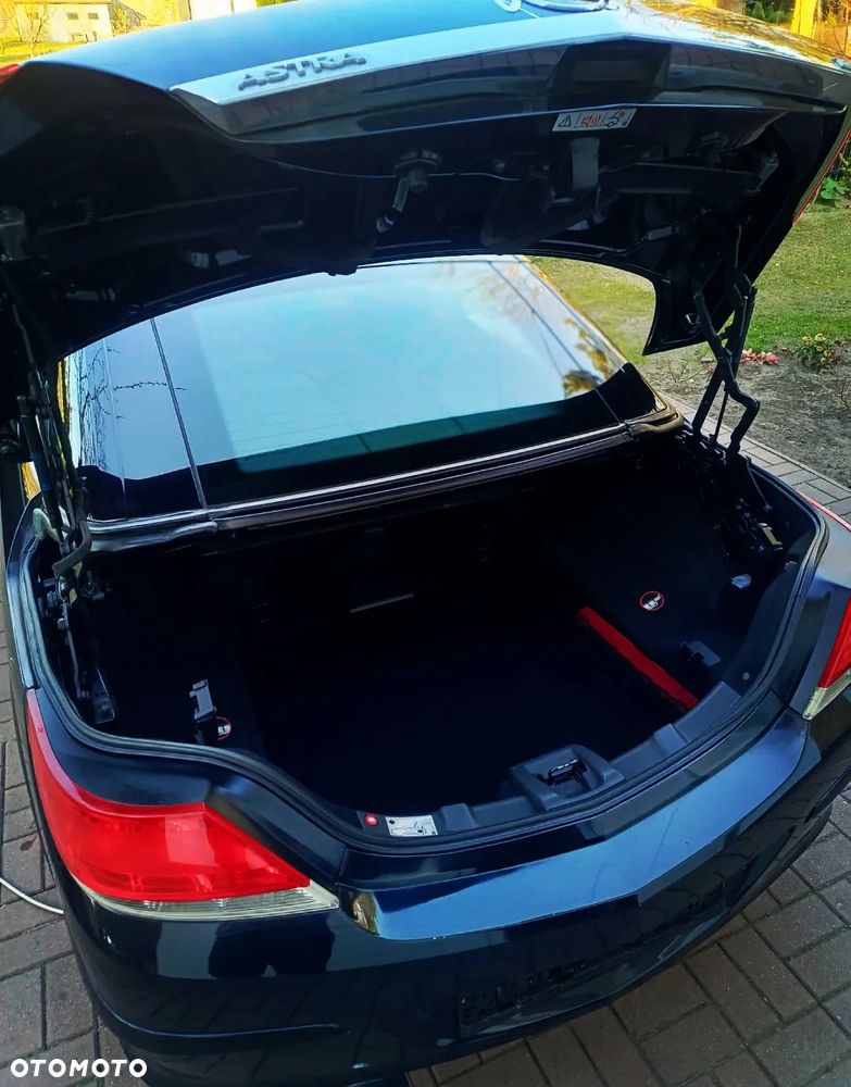 Opel Astra 1.8 Innovation - 17