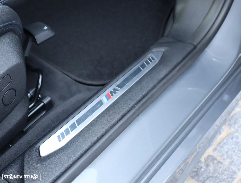 BMW 116 d Pack Desportivo M Auto - 21