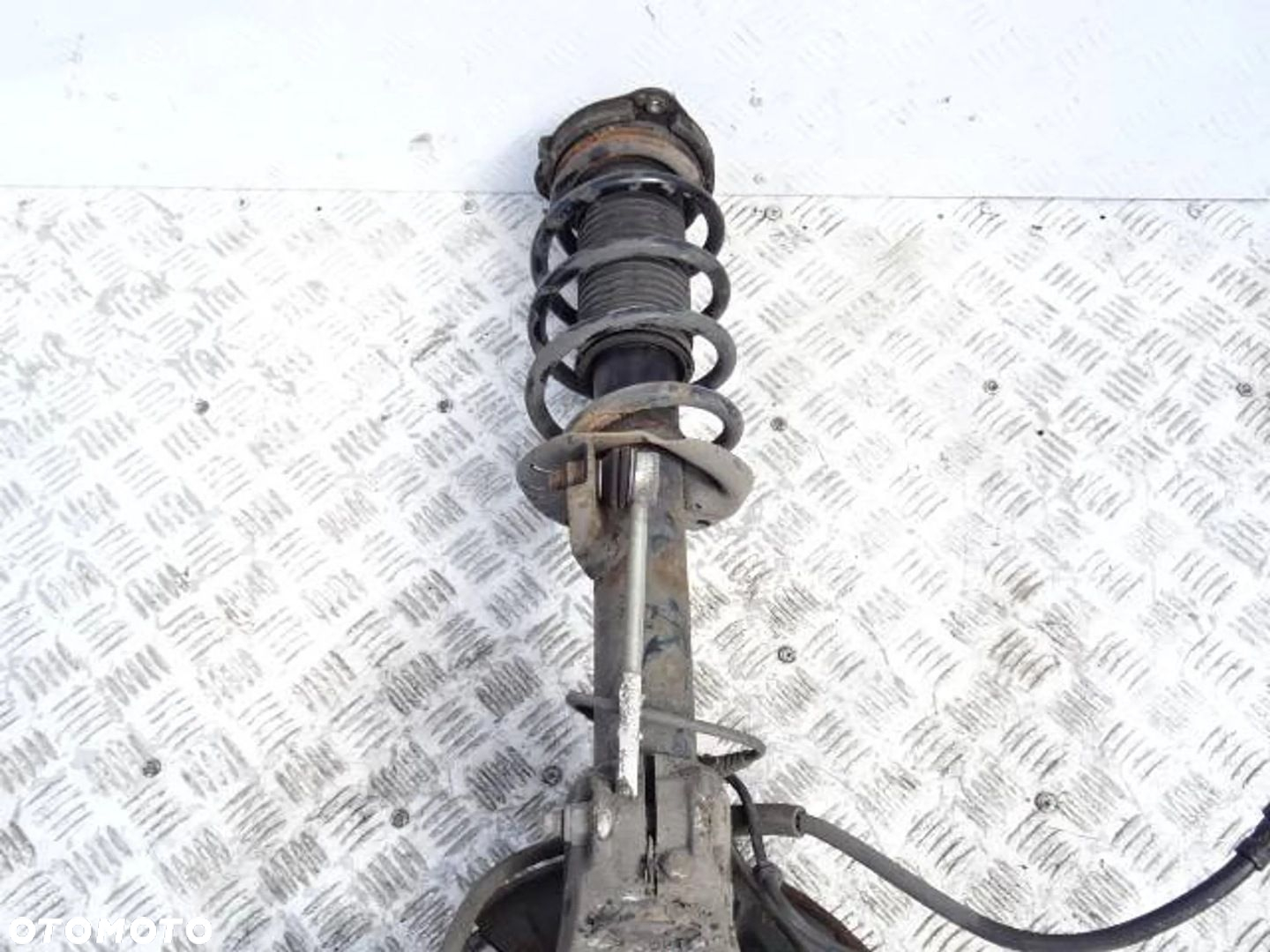 Zwrotnica  Amortyzator Vw Passat B6 CC 2.0 TDI P - 4