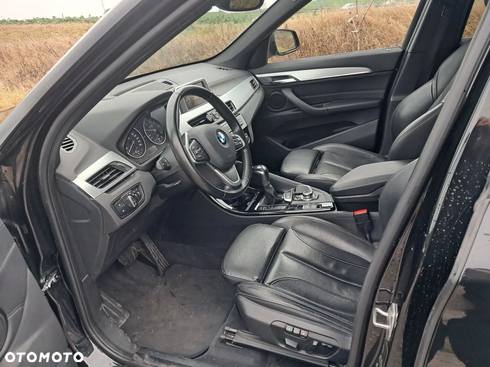 BMW X1 sDrive18d Sport Line - 16