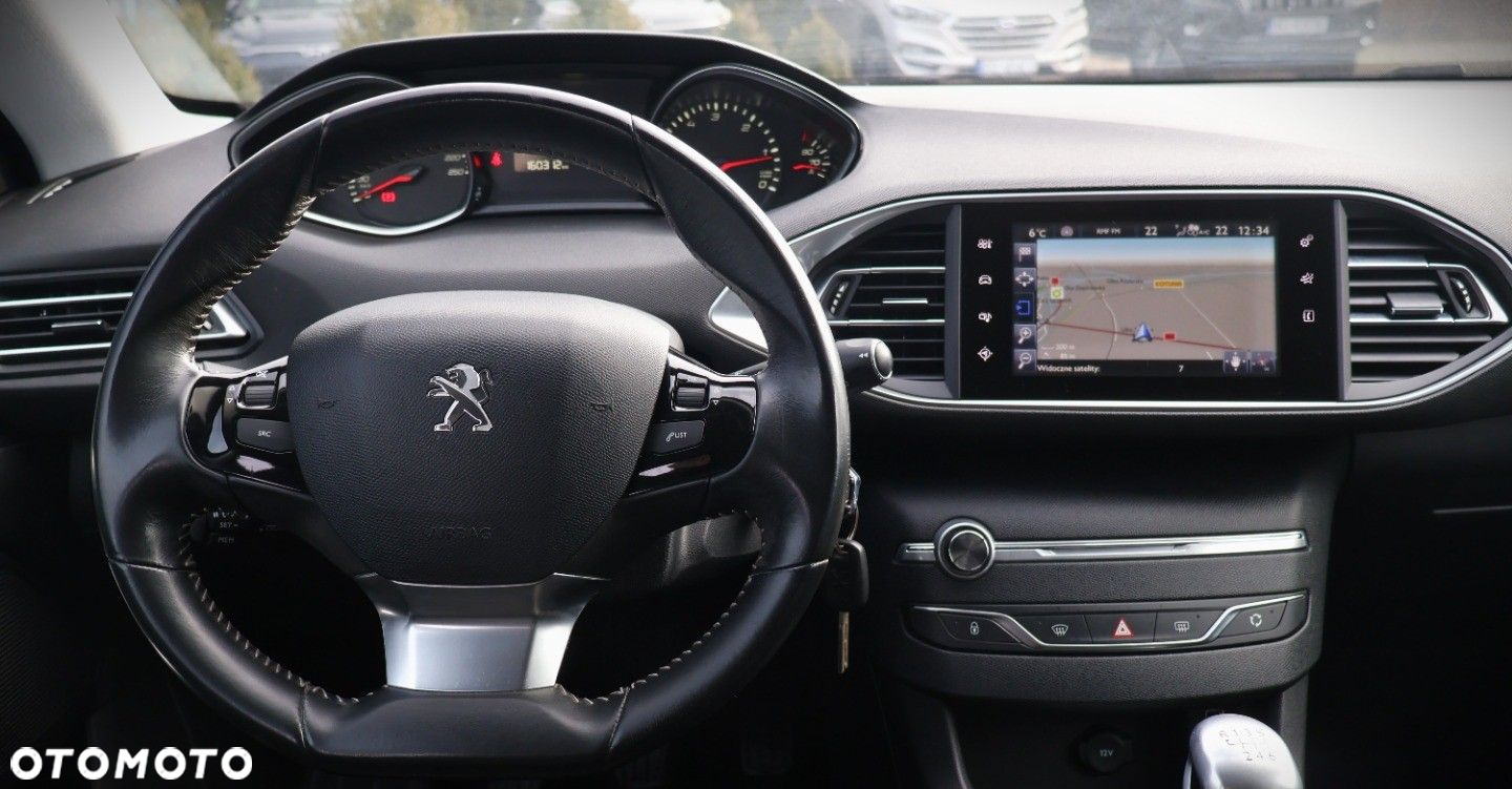 Peugeot 308 - 16