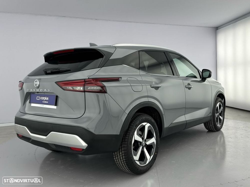 Nissan Qashqai 1.3 DIG-T N-Connecta Xtronic - 31