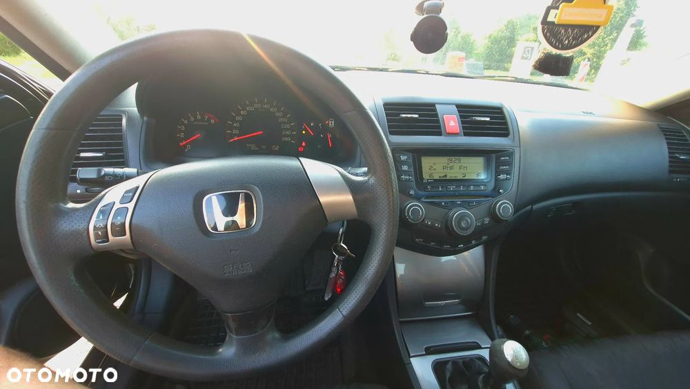 Honda Accord 2.0 Comfort - 6
