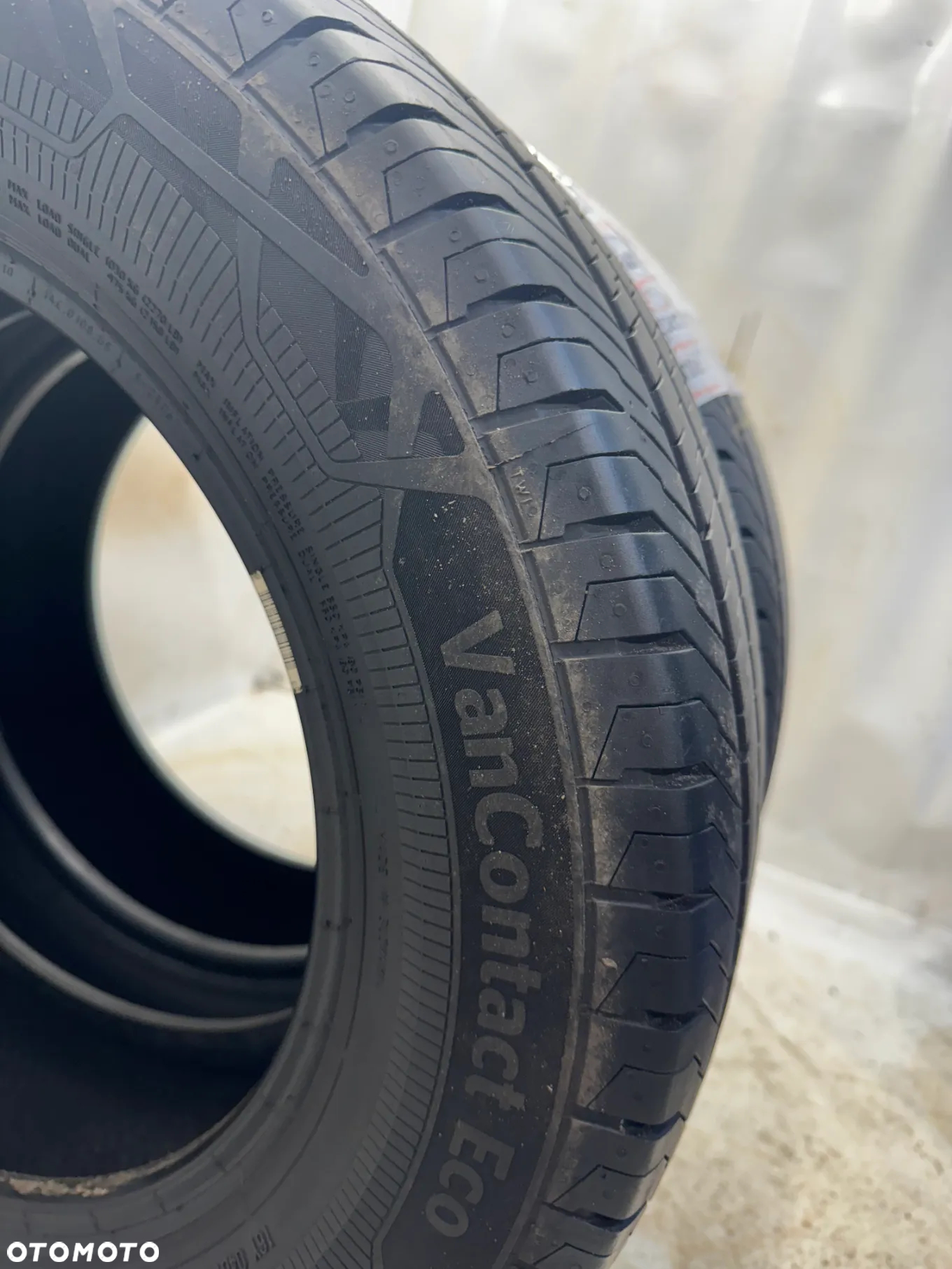 G-2811 215/65R16C 109/107T CONTINENTAL VANCONTACT 5 - 5