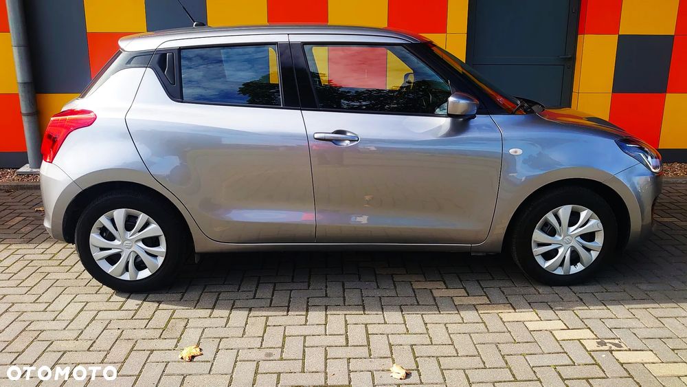 Suzuki Swift 1.2 Dualjet SHVS Premium CVT - 7