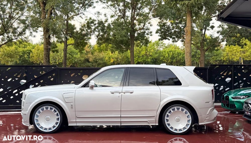 Rolls-Royce Cullinan Standard - 8