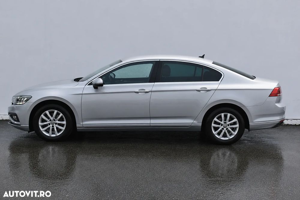 Volkswagen Passat 2.0 TDI DSG Comfortline - 8