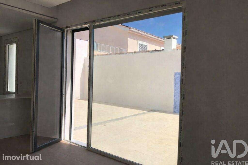 Casa / Villa T4 em Azeitão (São Lourenço e São Simão) de 190,00 m2 - Grande imagem: 5/23