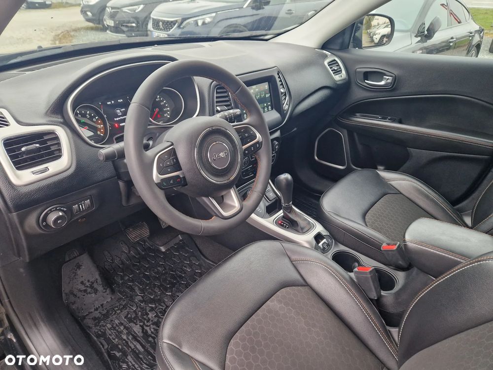 Jeep Compass - 15