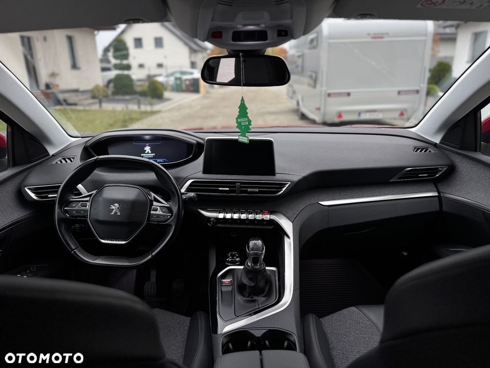 Peugeot 3008 - 17