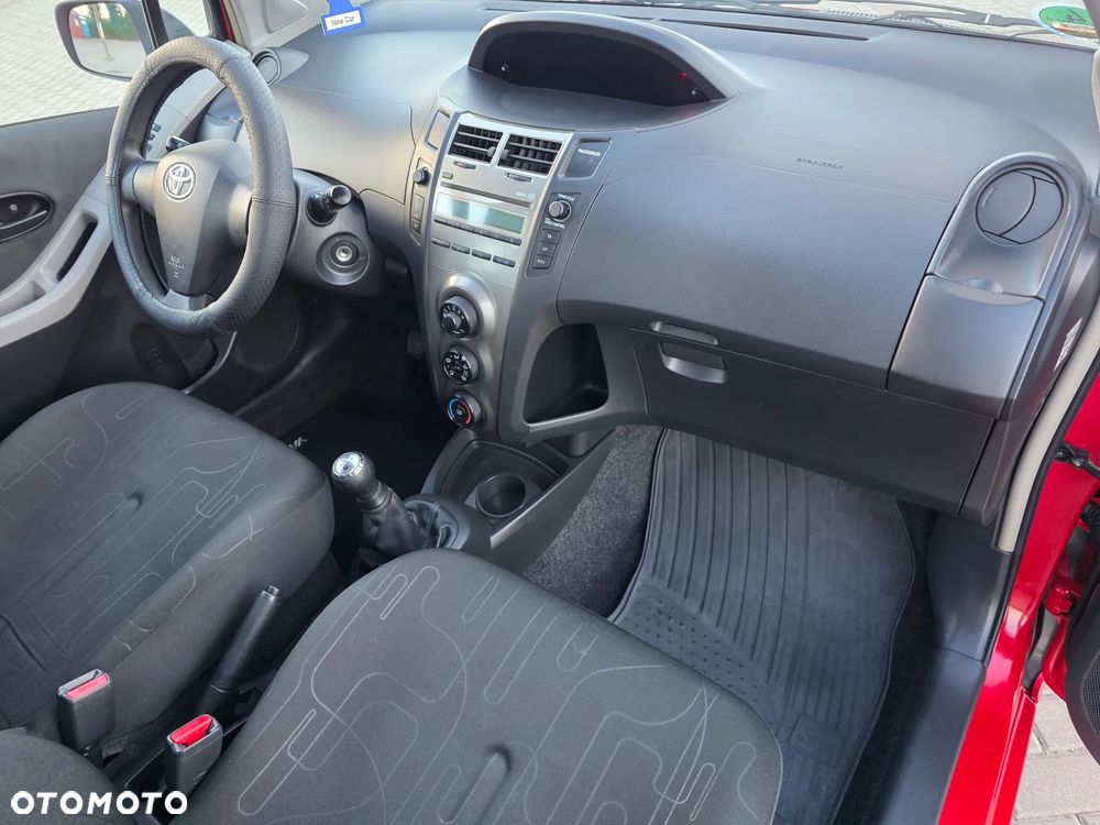Toyota Yaris - 21
