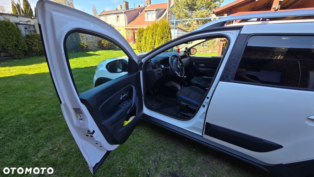 Dacia Duster 1.0 TCe SL Celebration - 10
