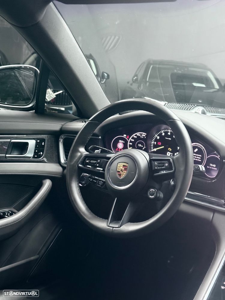 Porsche Panamera Sport Turismo 4S E-Hybrid - 19