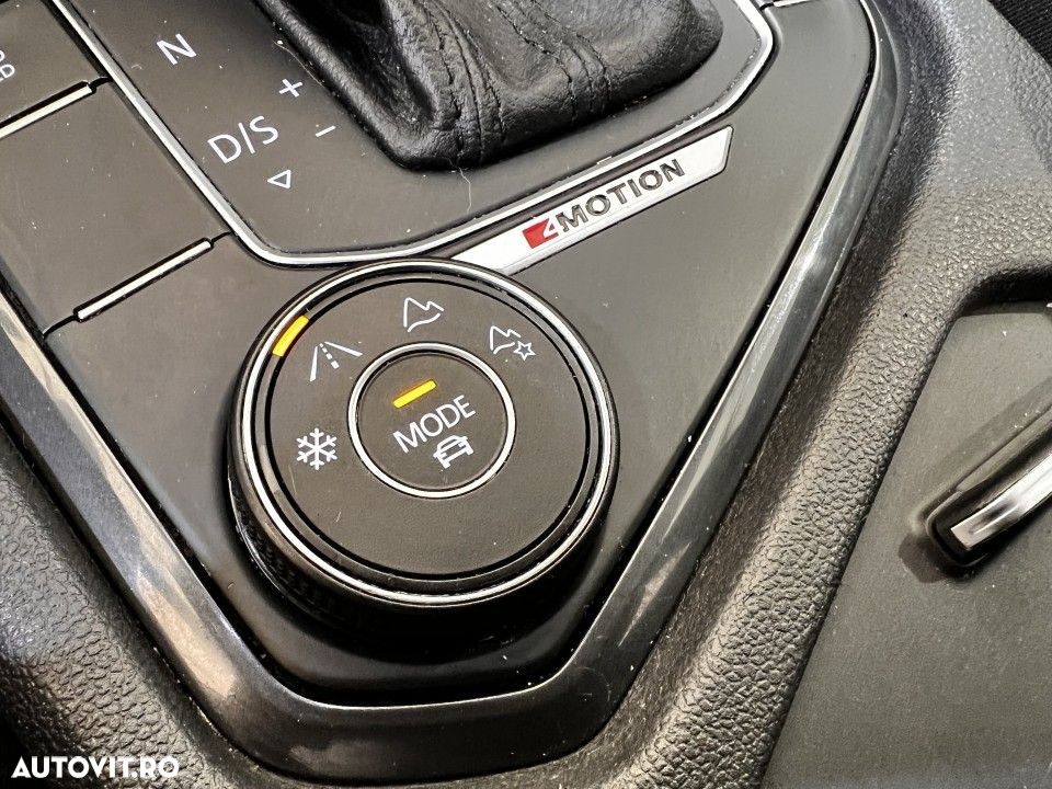 Volkswagen Tiguan - 19