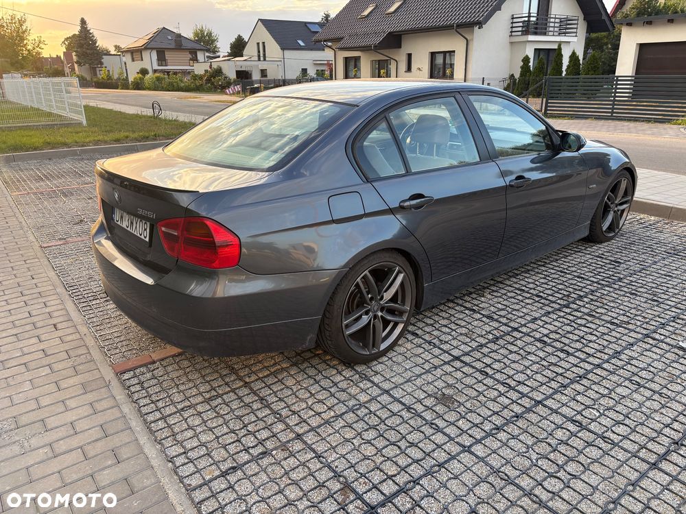 BMW Seria 3 325i - 4