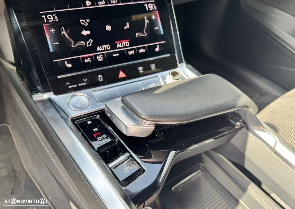 Audi e-tron 50 quattro S line - 5