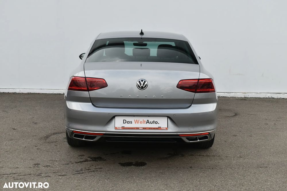 Volkswagen Passat 2.0 TDI DSG Highline - 3