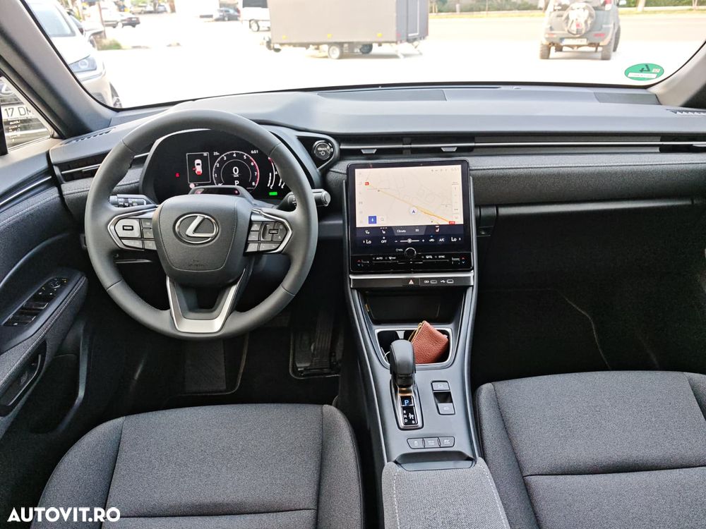 Lexus LBX 1.5 HEV 4x2 CVT Elegant - 5