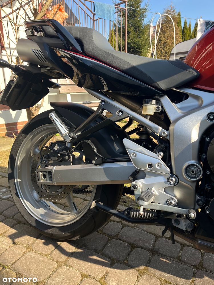 Yamaha FZ6 - 25