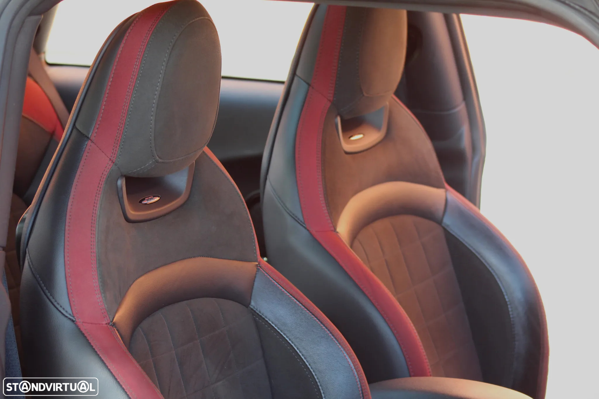 MINI 3 Portas John Cooper Works Sport Aut. - 33