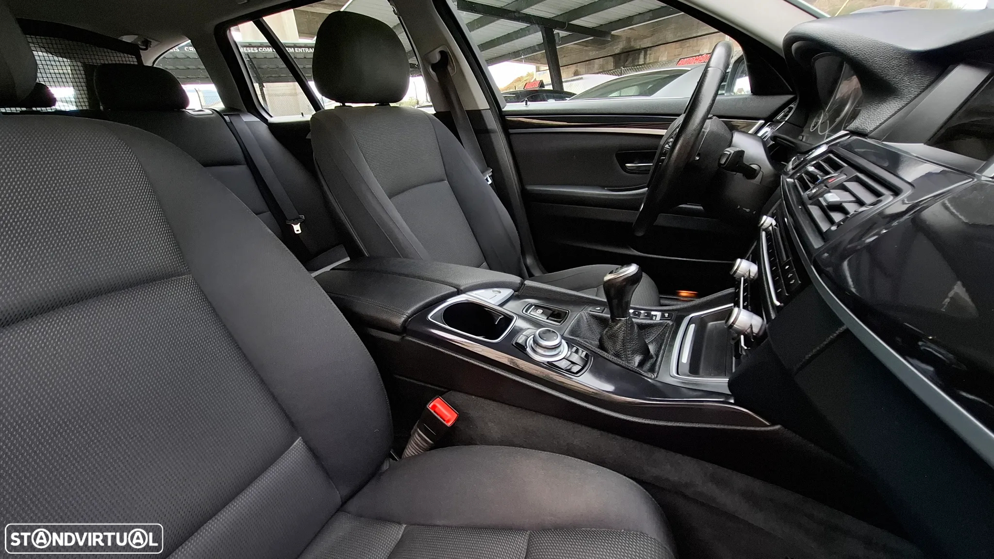 BMW 520 d Line Luxury - 30