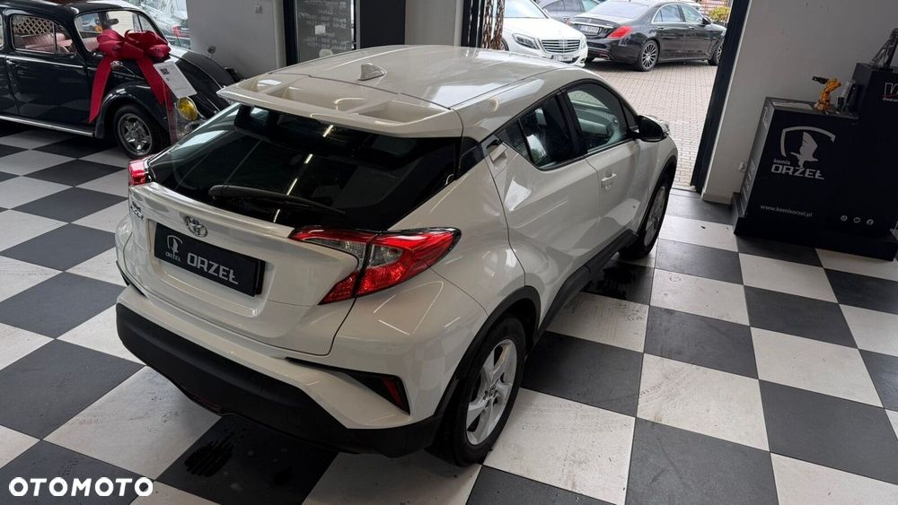 Toyota C-HR - 6