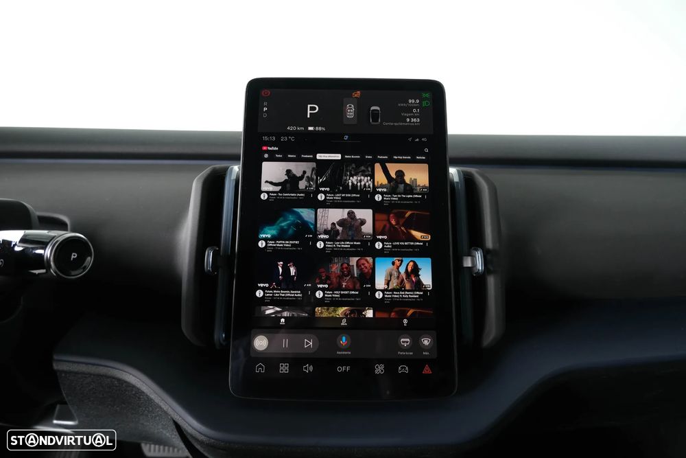 Volvo EX30 Single Motor Extended Range RWD Core - 24