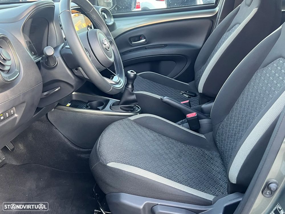 Toyota Aygo X 1.0 Pulse - 12