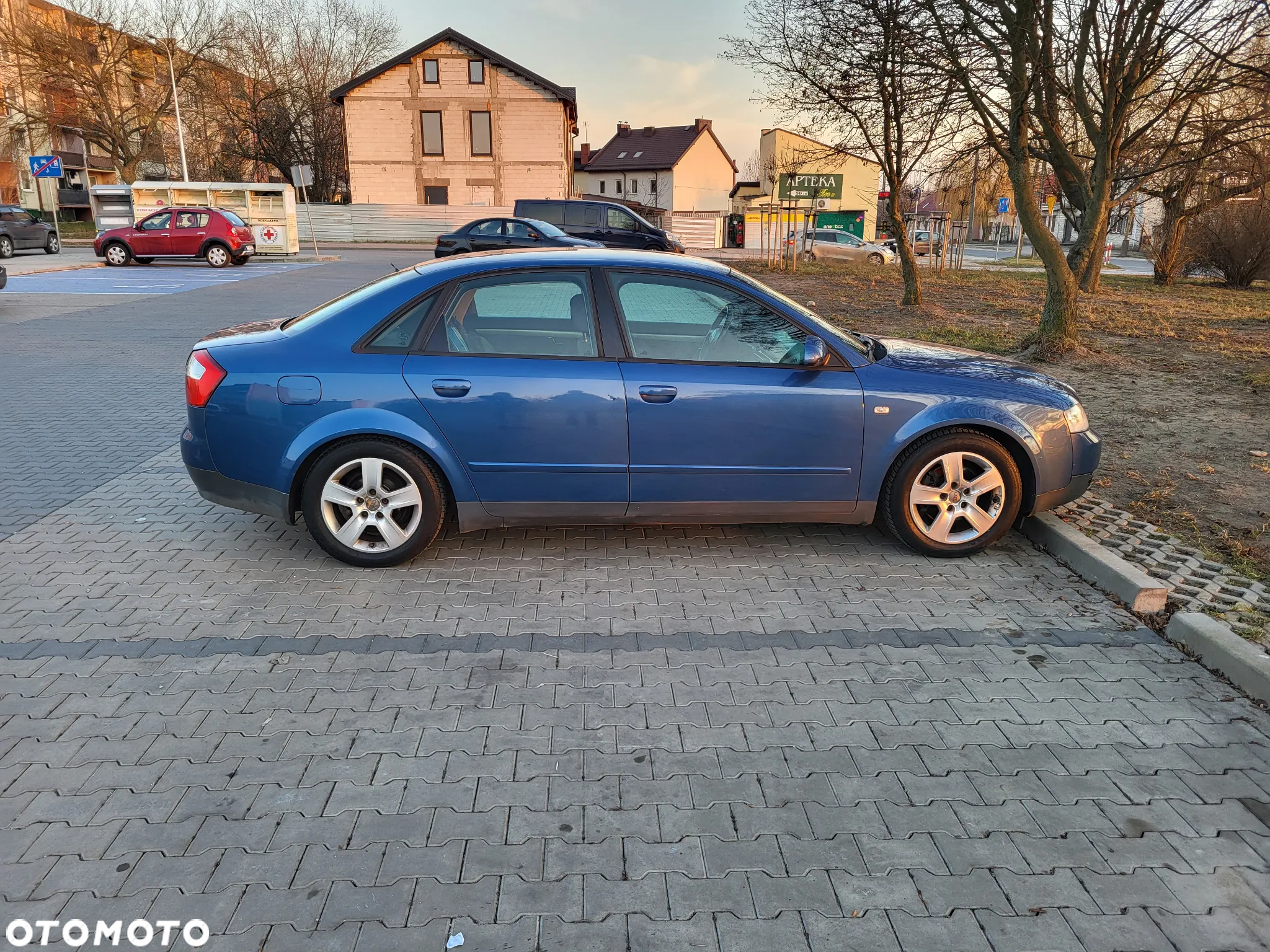 Audi A4 2.0 - 5