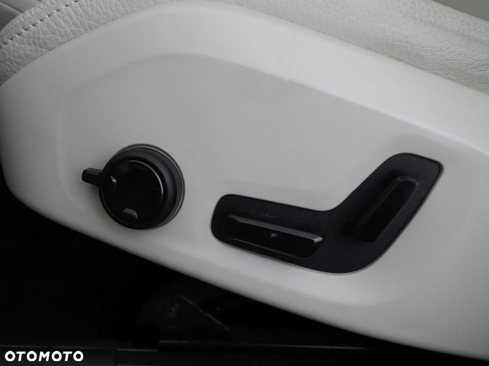 Volvo XC 60 T6 AWD Recharge Core - 39