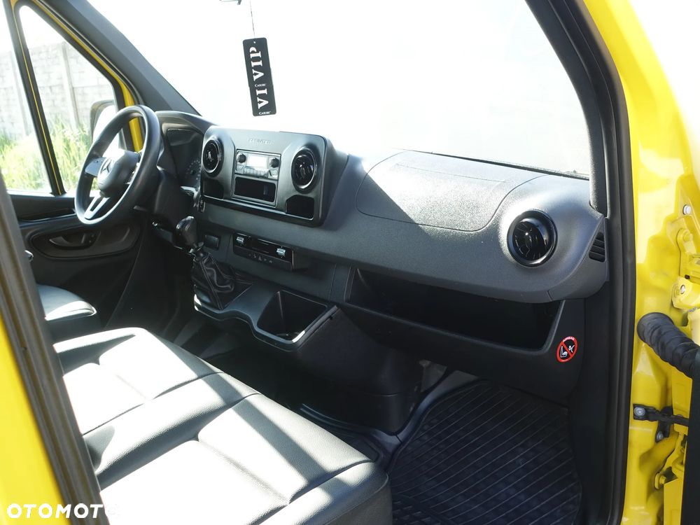 Mercedes-Benz SPRINTER - 5