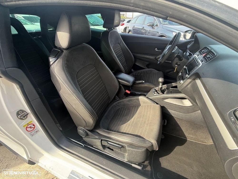 VW Scirocco 2.0 TDI Sport - 32