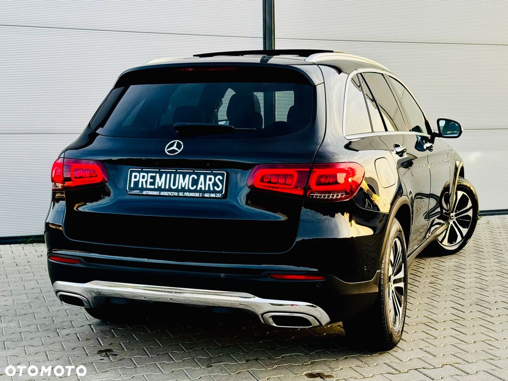 Mercedes-Benz GLC - 21