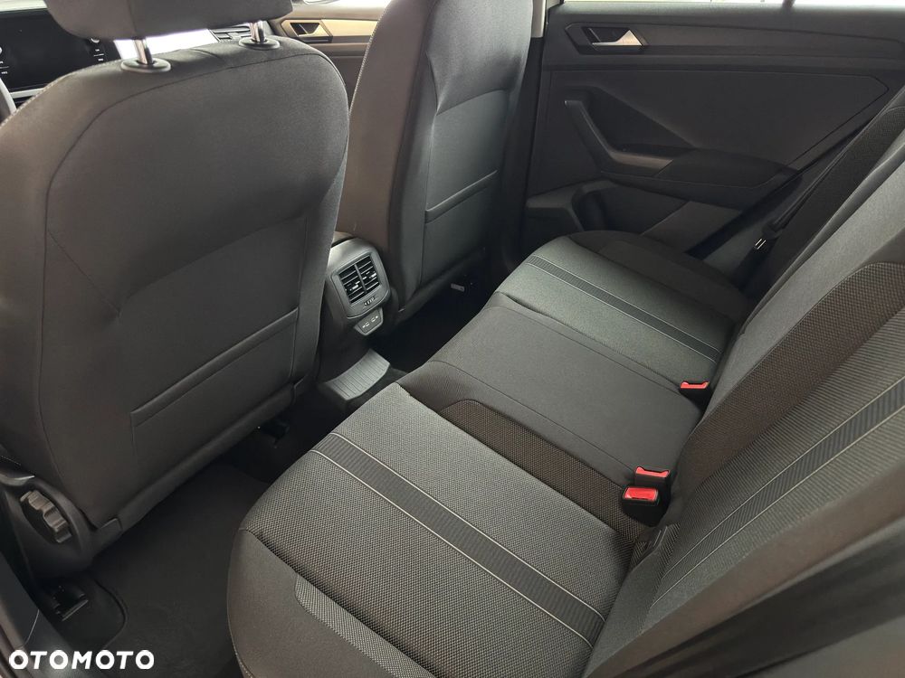 Volkswagen T-Roc 1.5 TSI Life Plus DSG - 7