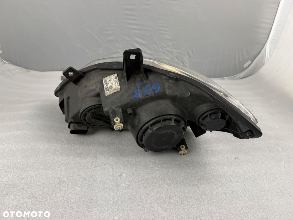 Lampa przednia prawa Mercedes-Benz Vito Viano W639 A639 BI XENON LED - 5