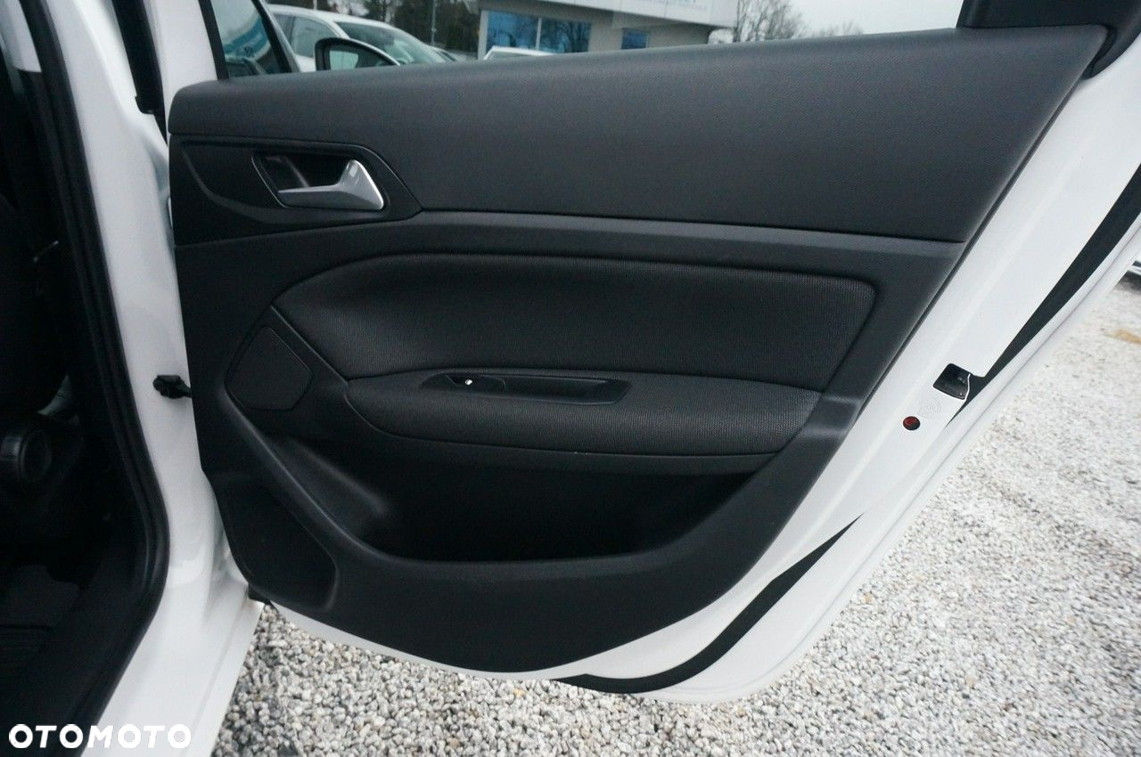 Peugeot 308 1.5 BlueHDi Allure Pack S&S EAT8 - 25