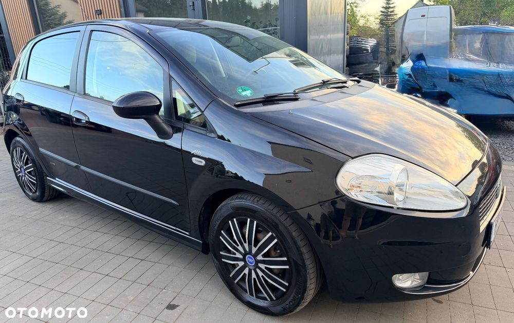 Fiat Punto 1.4 16V Dynamic - 4