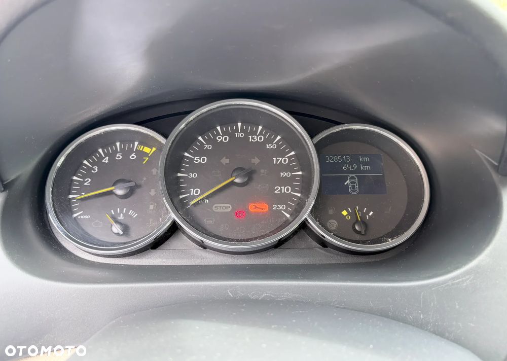 Renault Fluence 1.6 16V Expression Euro5 - 13