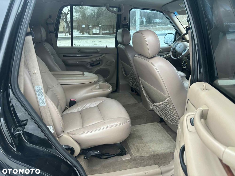 Lincoln Navigator - 12