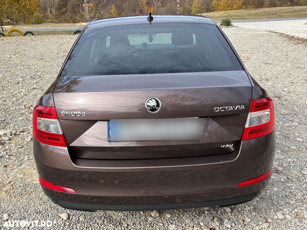 Skoda Octavia 2.0 TDI 4X4 STYLE - 8
